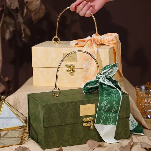 Light luxury gift bo