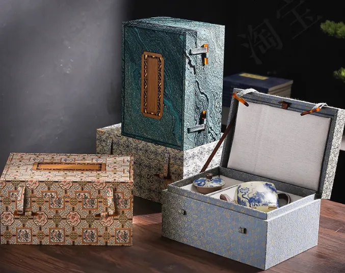 Light luxury gift box